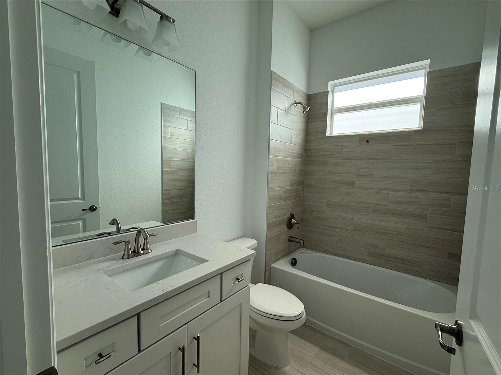 Image 15 of 23 For 5531 Lightning Whelk Lane