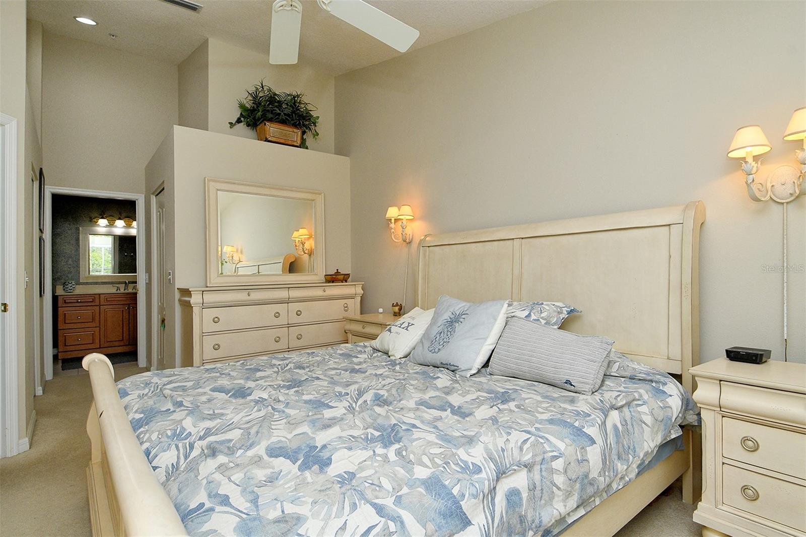 Image 27 of 59 For 5310 Hyland Hills Avenue 2123