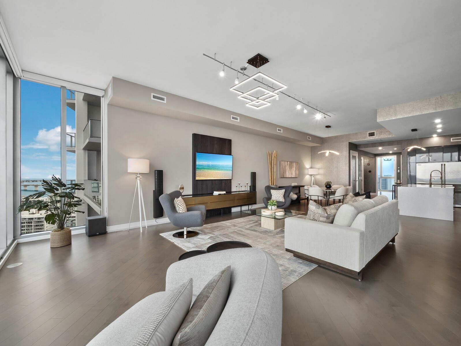 Image 15 of 53 For 1155 Gulfstream Avenue 1709