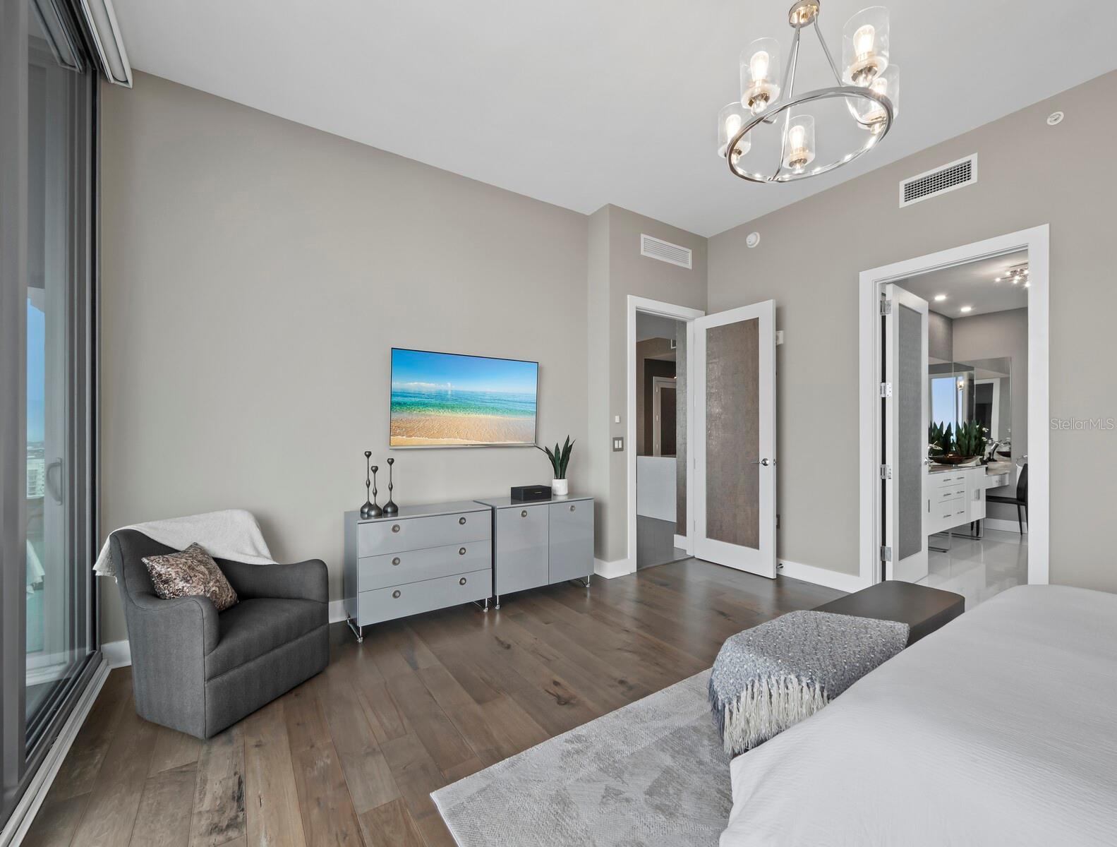 Image 22 of 53 For 1155 Gulfstream Avenue 1709