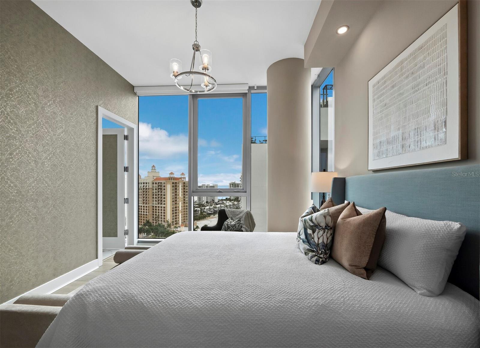 Image 32 of 53 For 1155 Gulfstream Avenue 1709