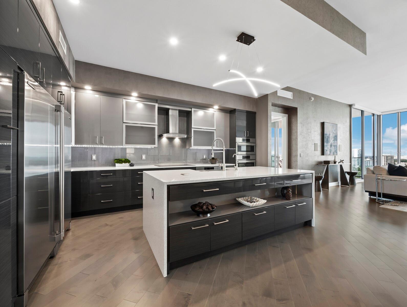 Image 5 of 53 For 1155 Gulfstream Avenue 1709