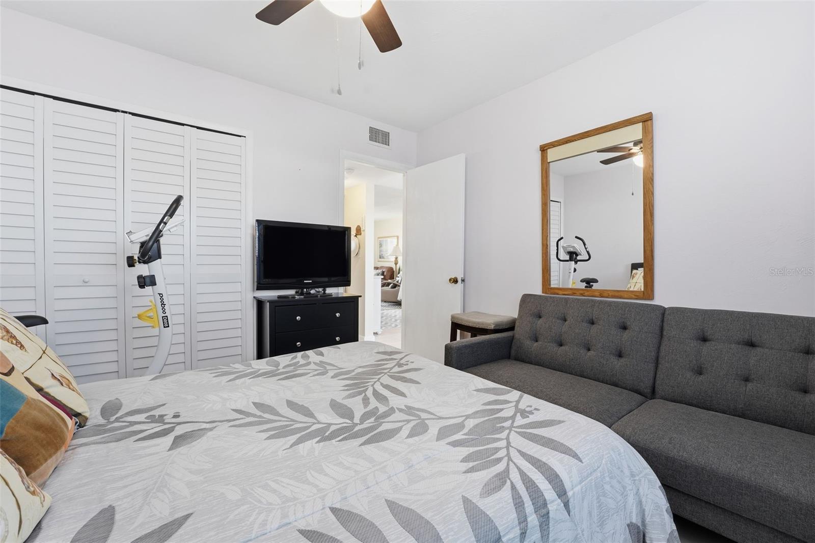 Image 11 of 18 For 25275 Rampart Boulevard 1203