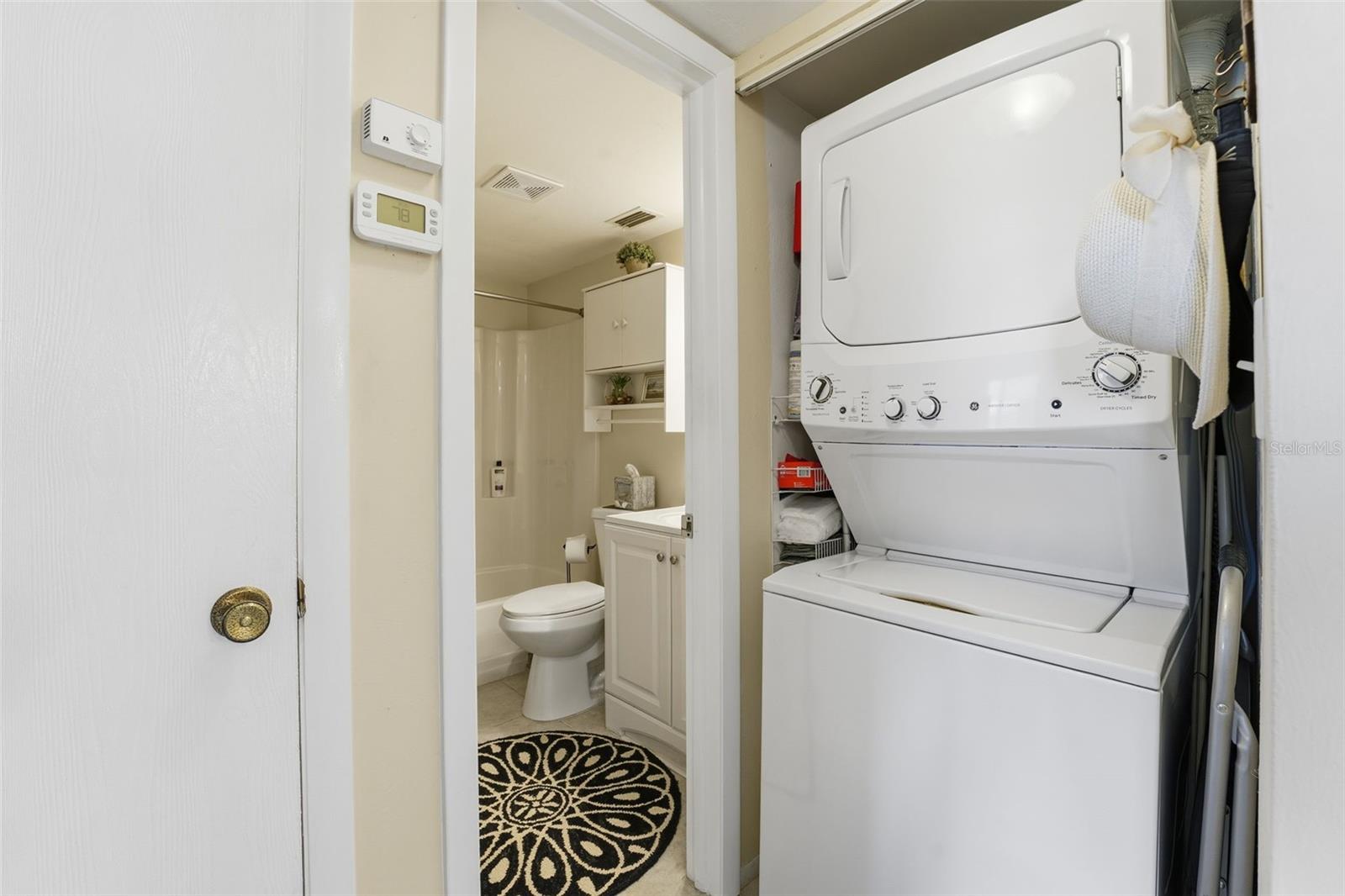 Image 16 of 18 For 25275 Rampart Boulevard 1203