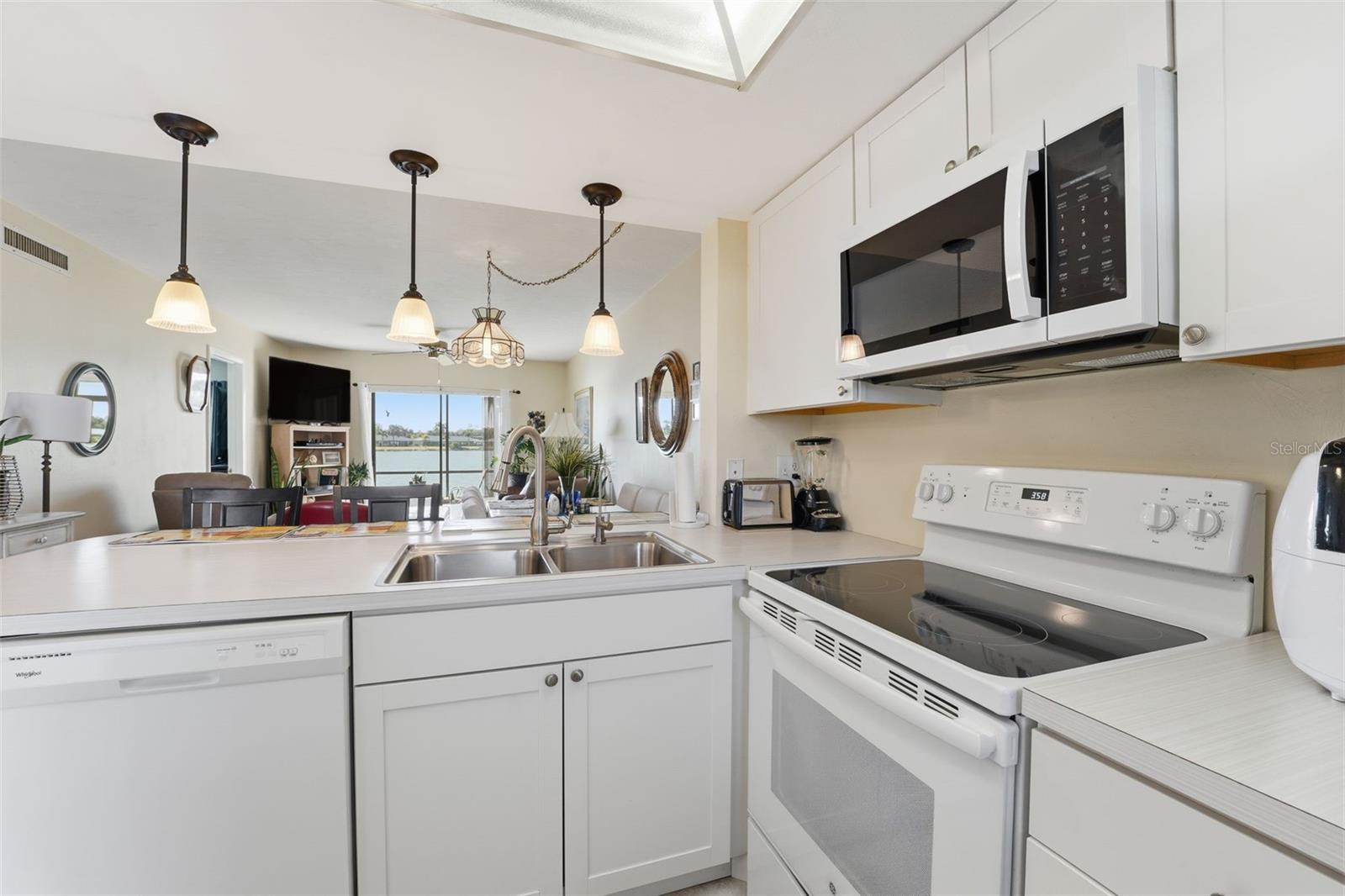 Image 8 of 18 For 25275 Rampart Boulevard 1203