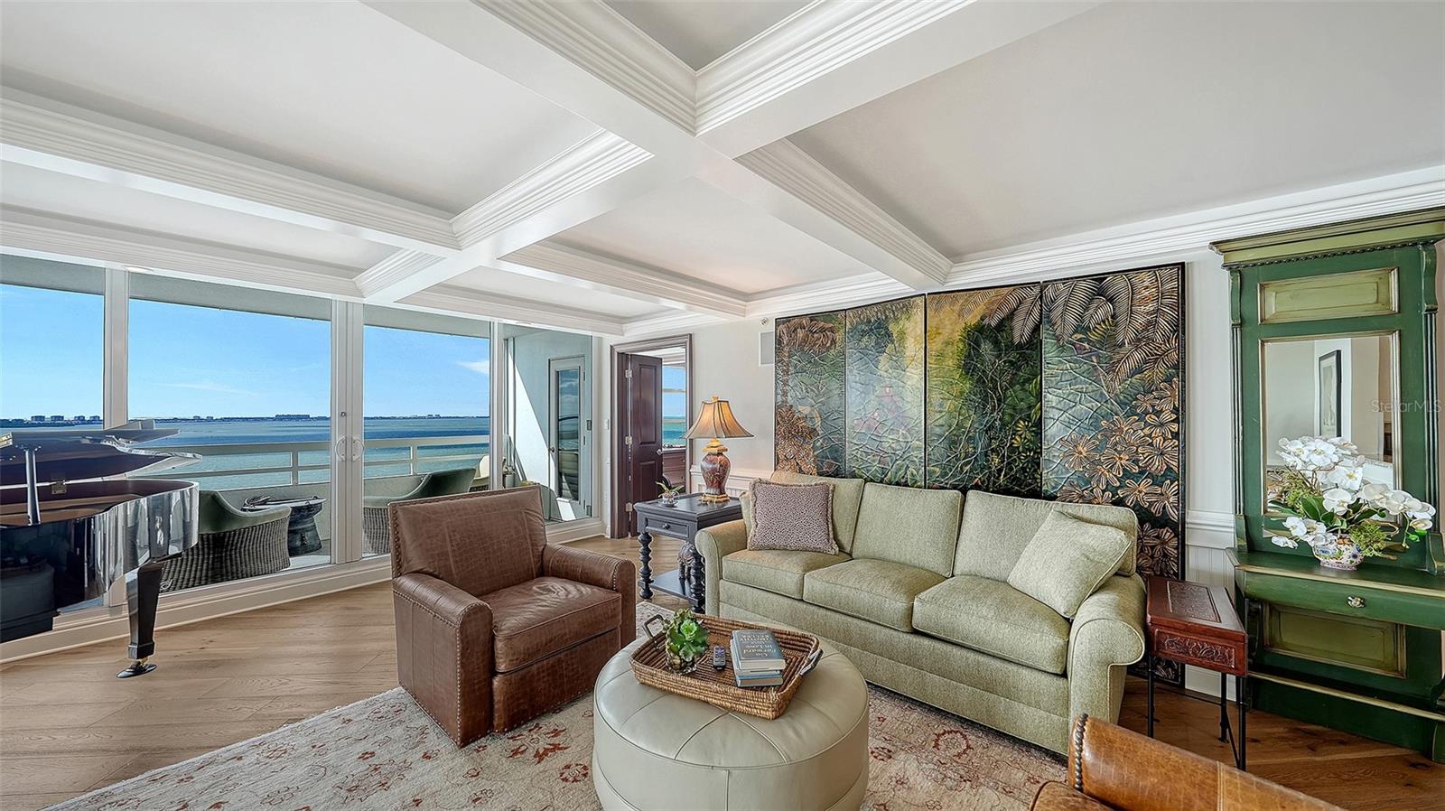 Image 18 of 73 For 988 Boulevard Of The Arts  S1814