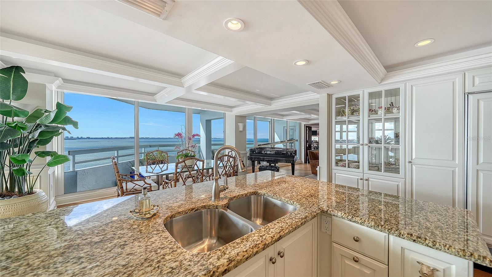 Image 22 of 73 For 988 Boulevard Of The Arts  S1814