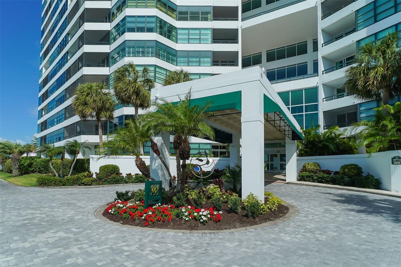 Image 3 of 73 For 988 Boulevard Of The Arts  S1814