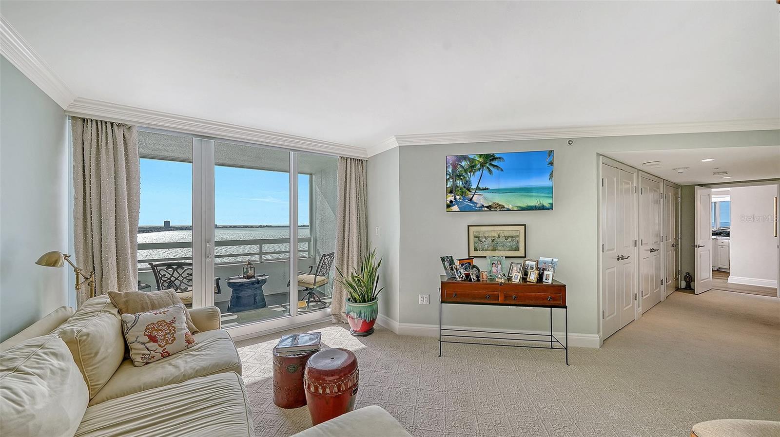 Image 33 of 73 For 988 Boulevard Of The Arts  S1814