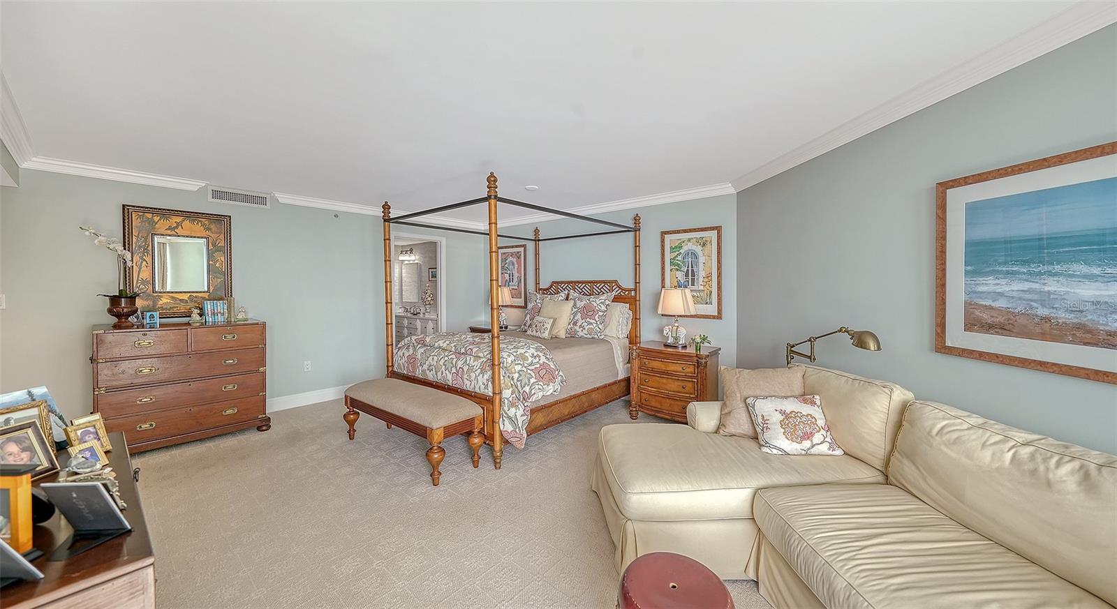 Image 37 of 73 For 988 Boulevard Of The Arts  S1814