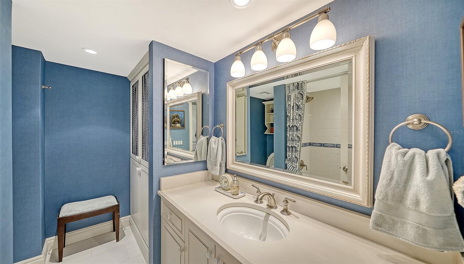 Image 47 of 73 For 988 Boulevard Of The Arts  S1814