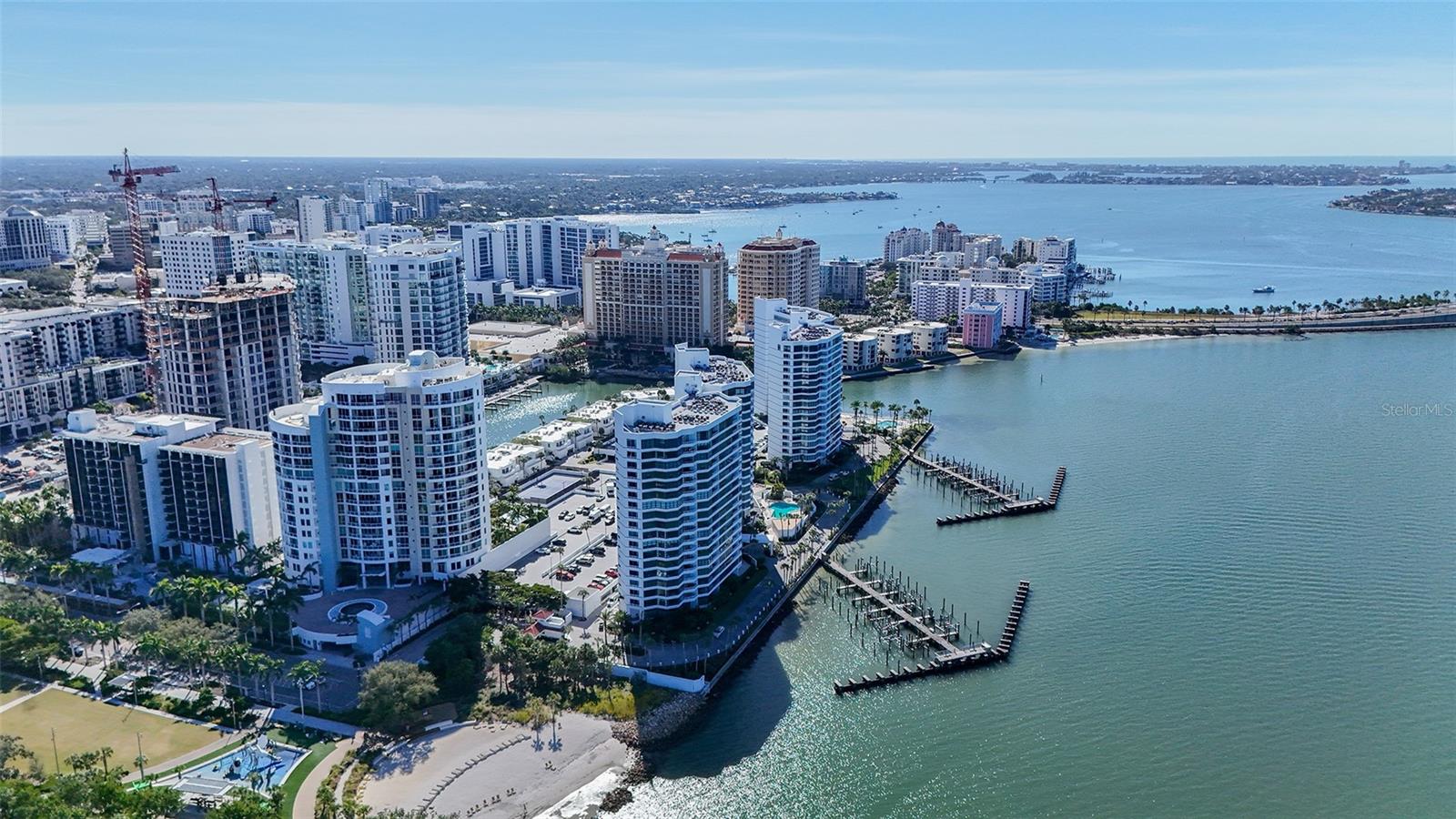 Image 60 of 73 For 988 Boulevard Of The Arts  S1814