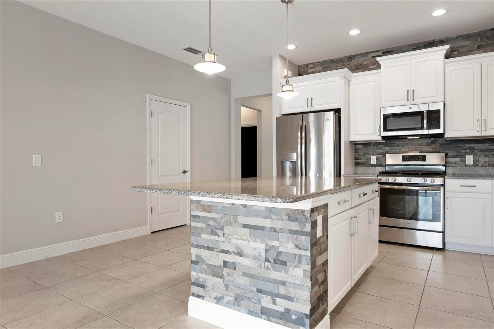 Image 12 of 30 For 341 Acerno Drive