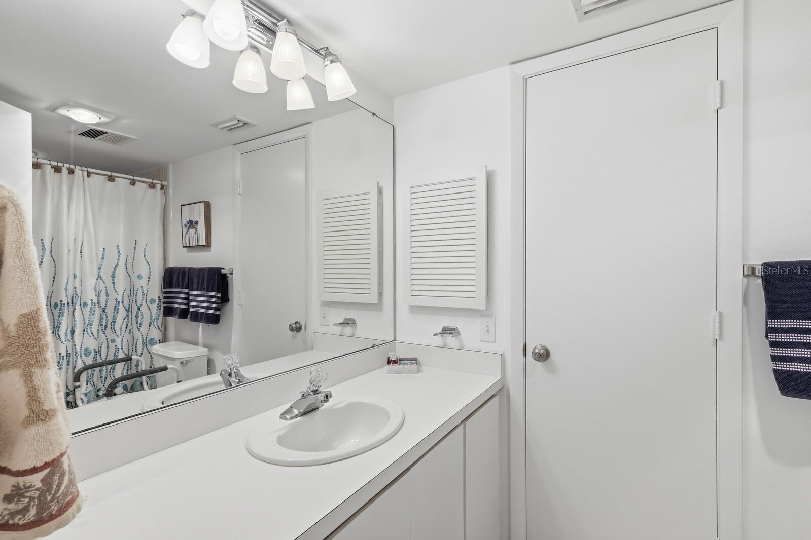 Image 20 of 41 For 1965 Gulf Of Mexico Drive G5-104