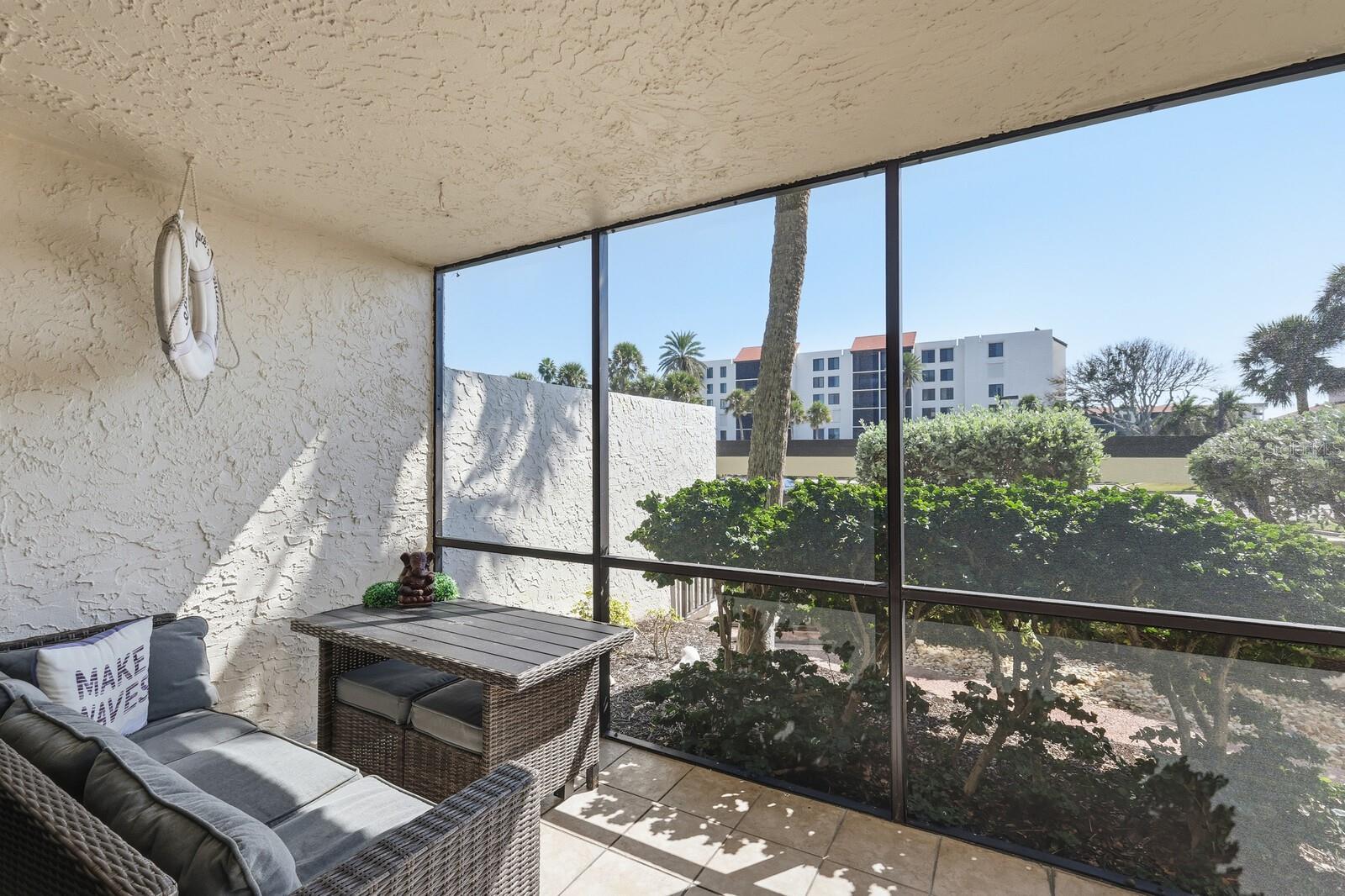 Image 22 of 41 For 1965 Gulf Of Mexico Drive G5-104