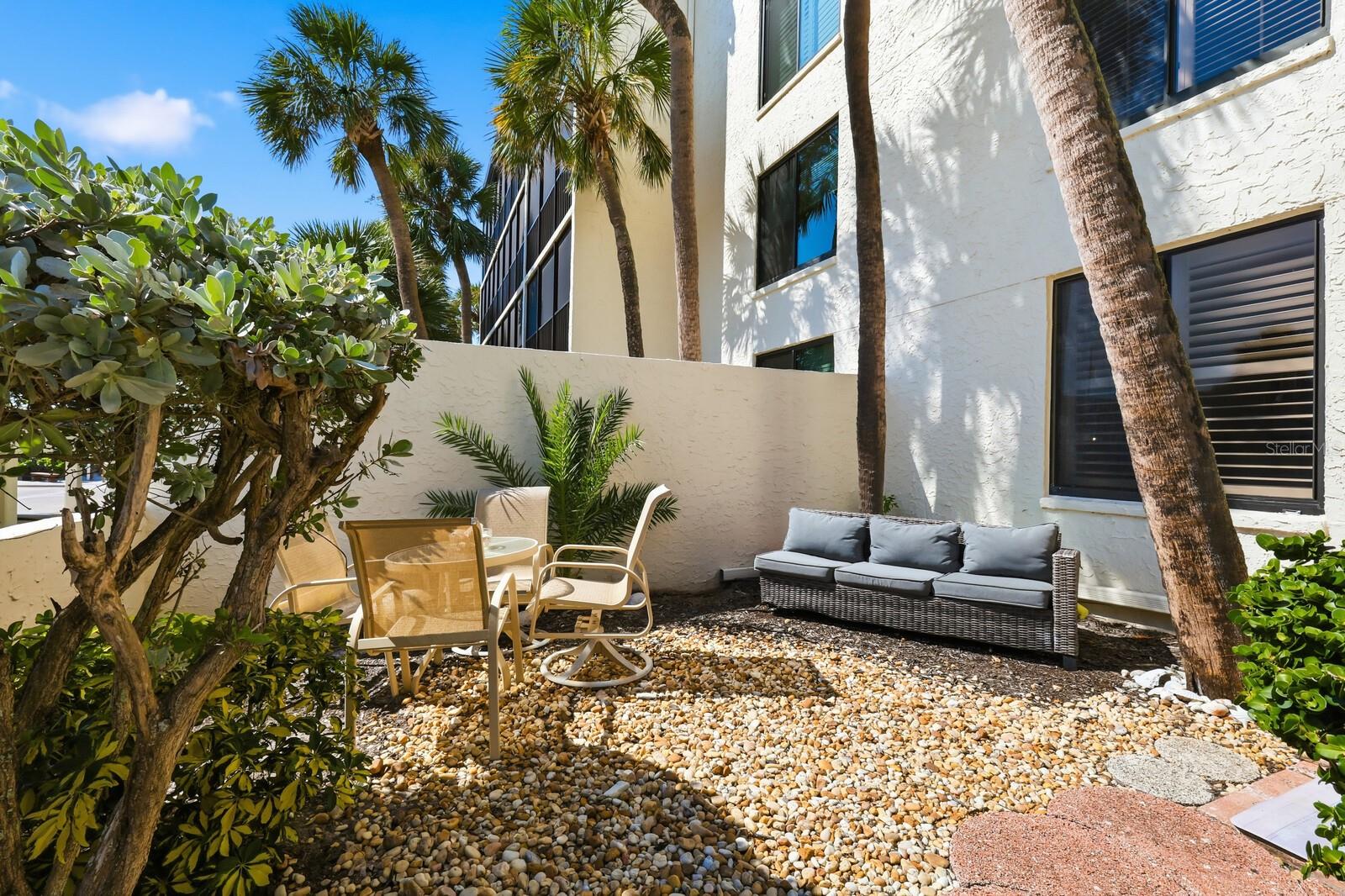 Image 24 of 41 For 1965 Gulf Of Mexico Drive G5-104