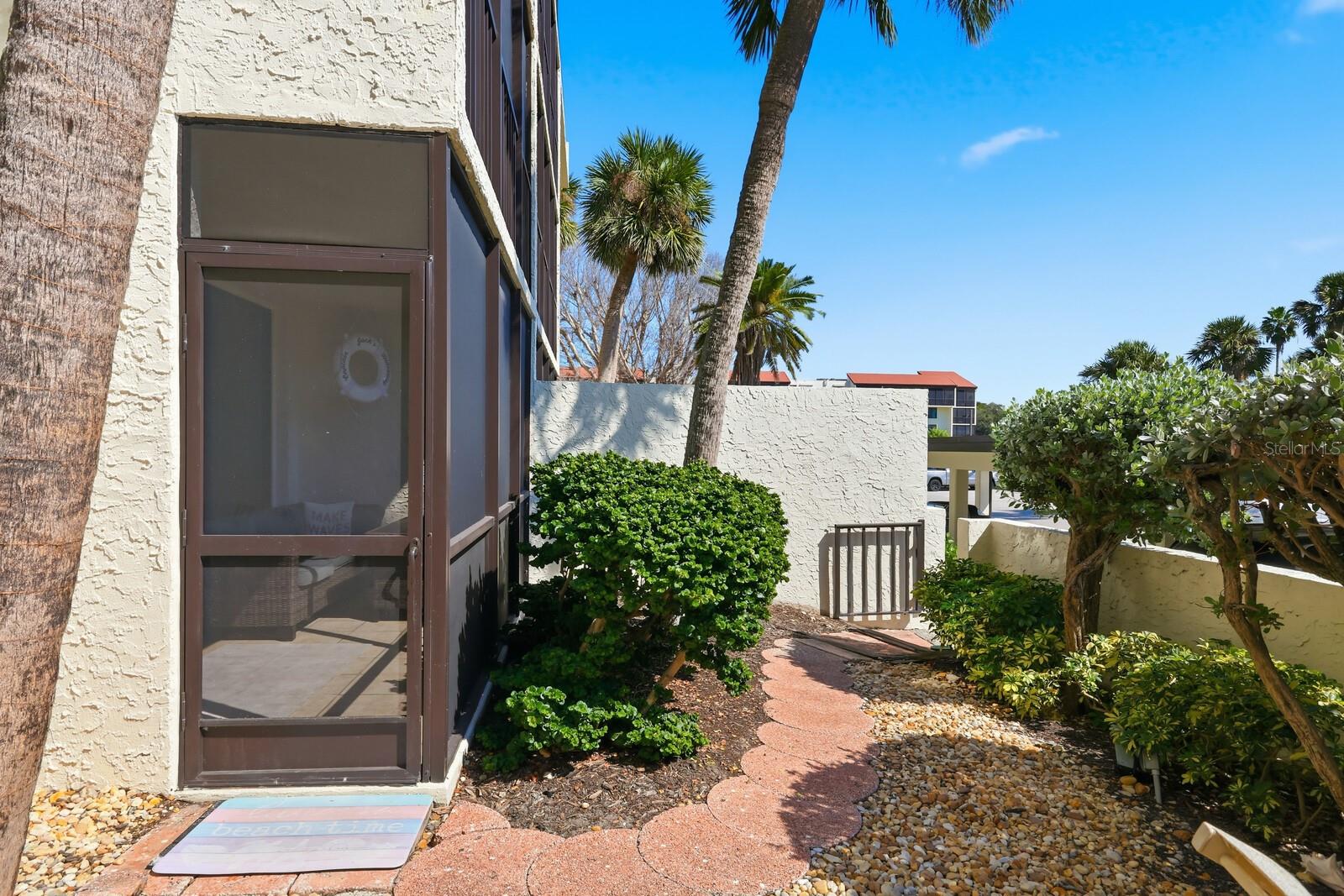 Image 25 of 41 For 1965 Gulf Of Mexico Drive G5-104