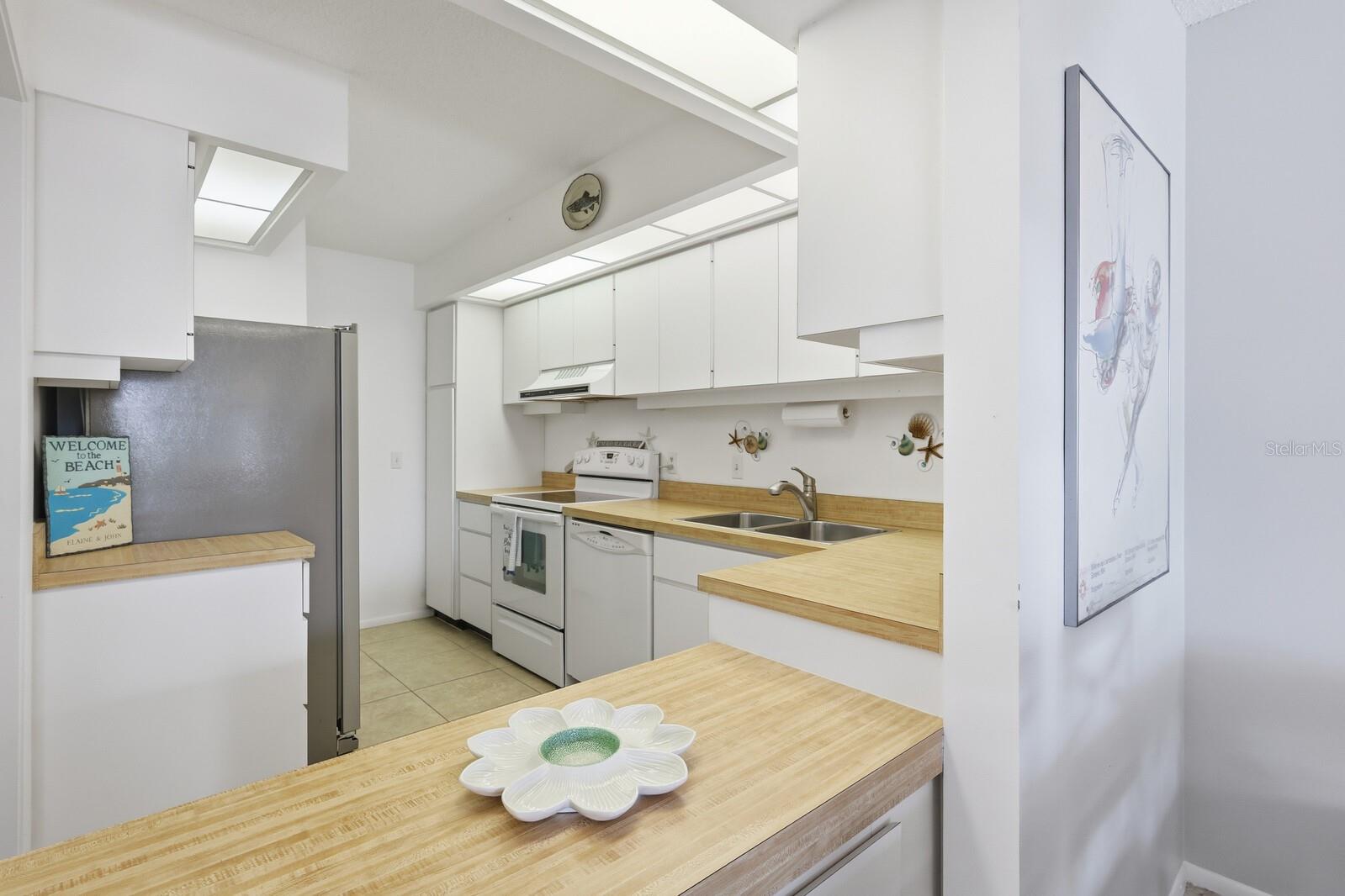 Image 8 of 41 For 1965 Gulf Of Mexico Drive G5-104