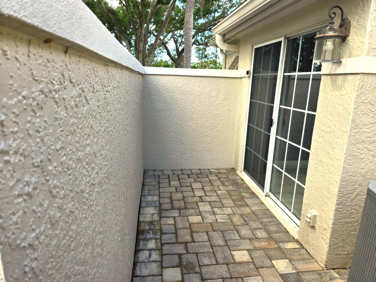 Image 14 of 62 For 4046 Highland Oaks Drive 47