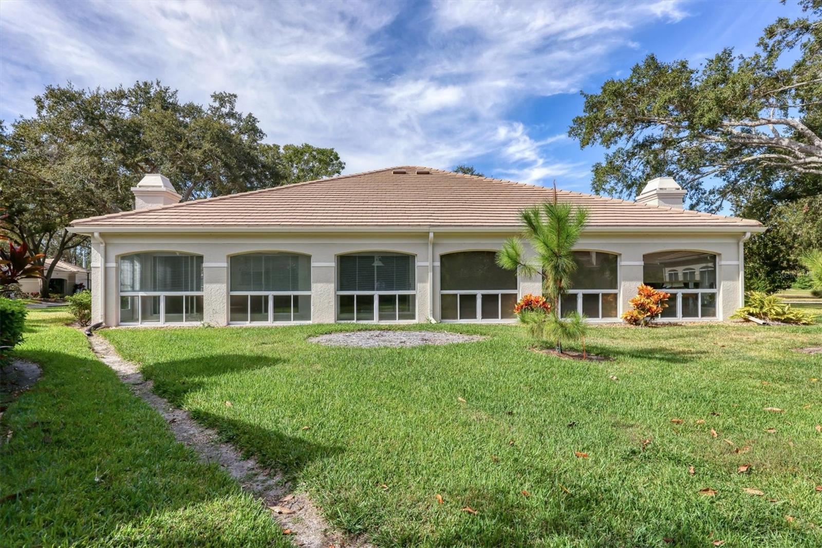 Image 29 of 62 For 4046 Highland Oaks Drive 47