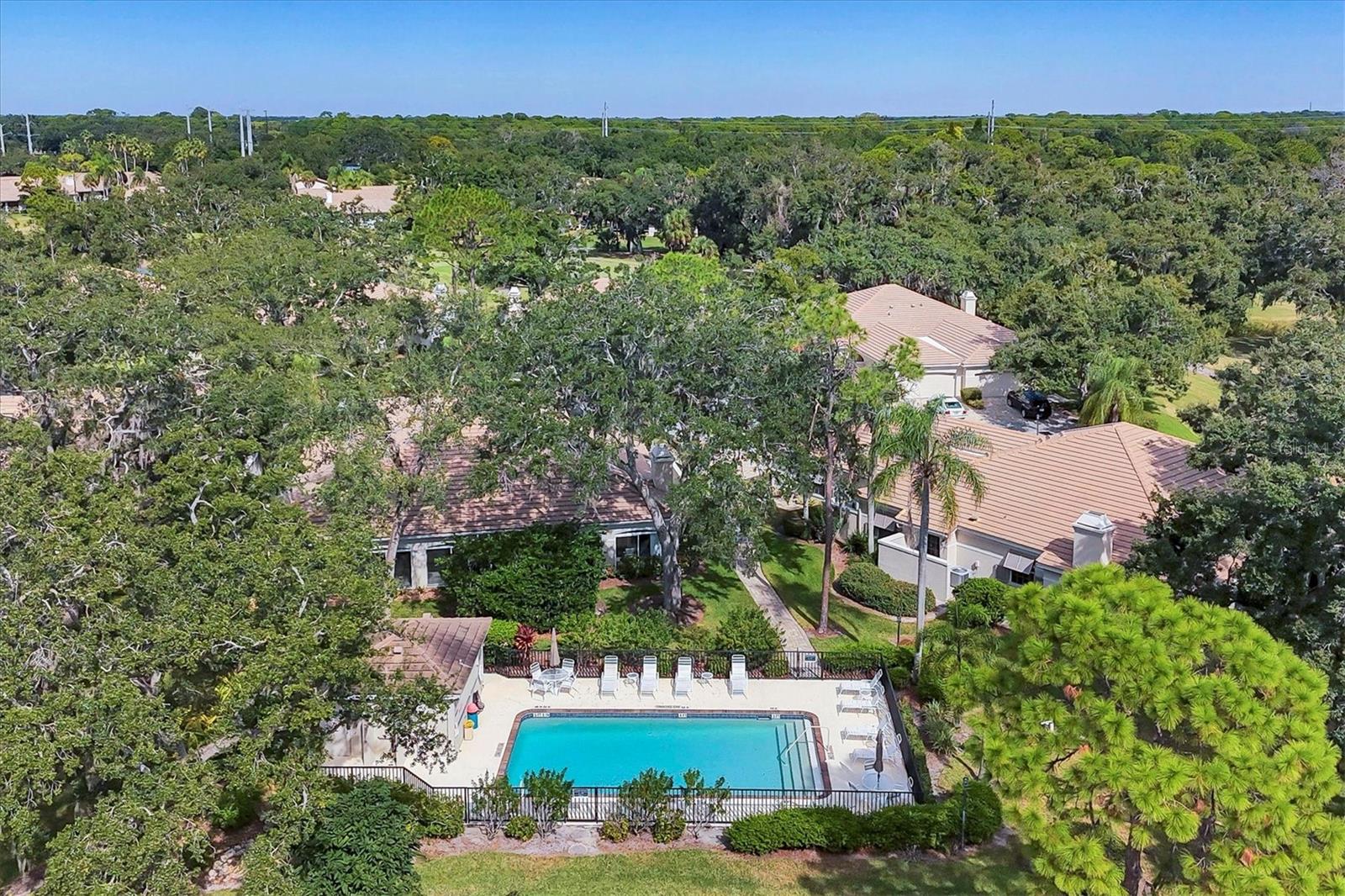 Image 33 of 62 For 4046 Highland Oaks Drive 47