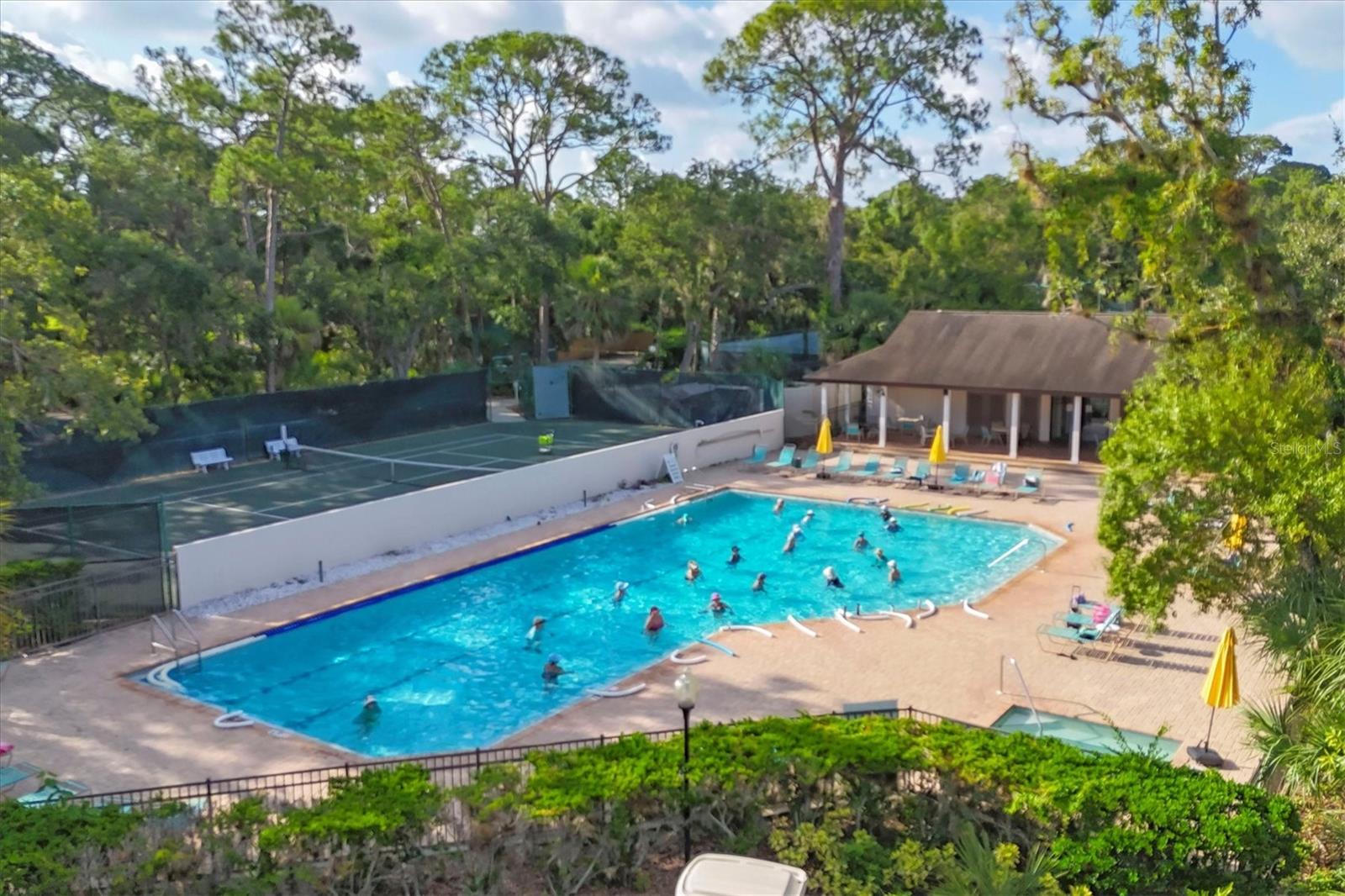 Image 44 of 62 For 4046 Highland Oaks Drive 47