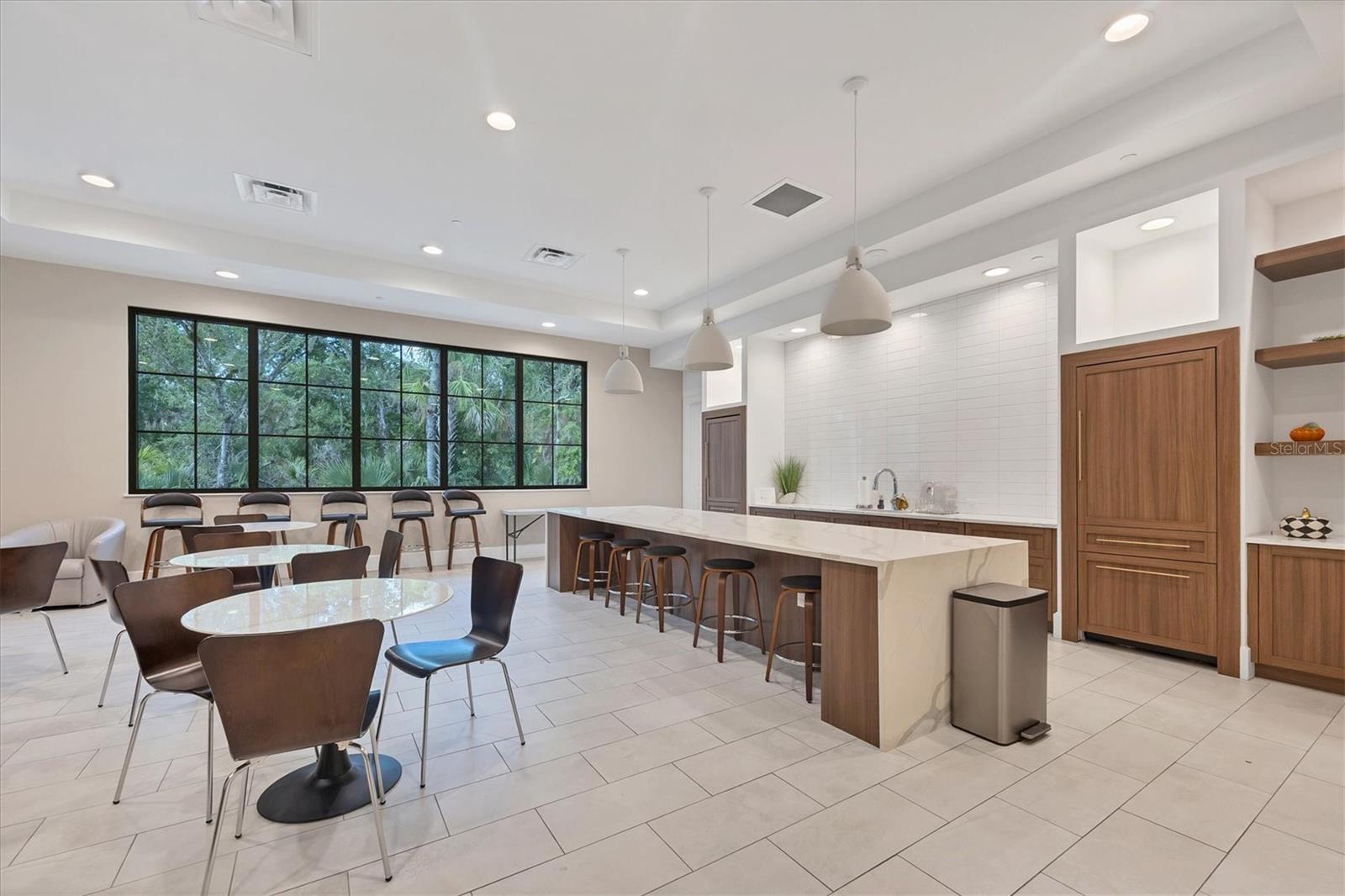 Image 57 of 62 For 4046 Highland Oaks Drive 47