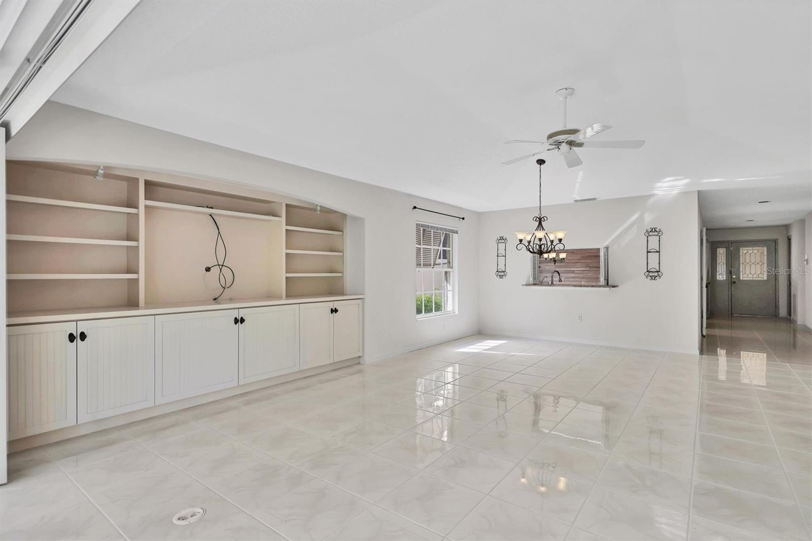 Image 9 of 62 For 4046 Highland Oaks Drive 47