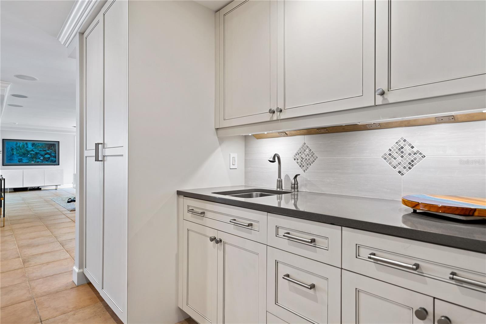 Image 15 of 35 For 606 Owl Way 