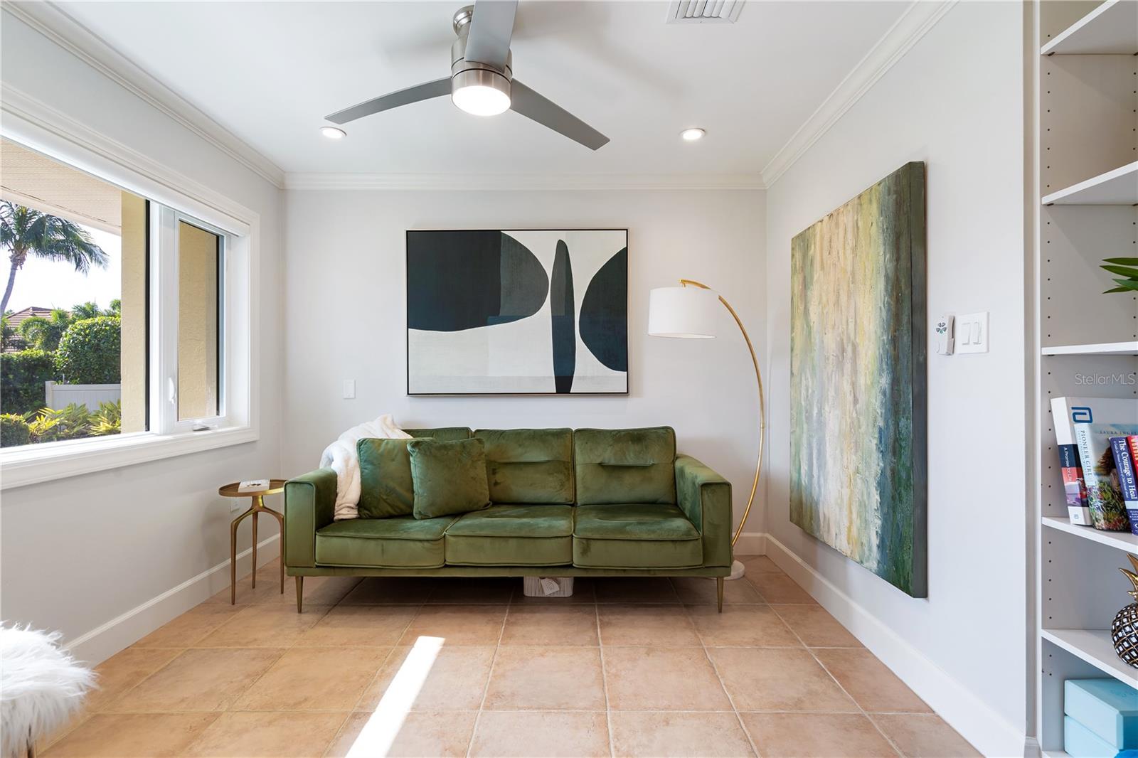 Image 22 of 35 For 606 Owl Way 