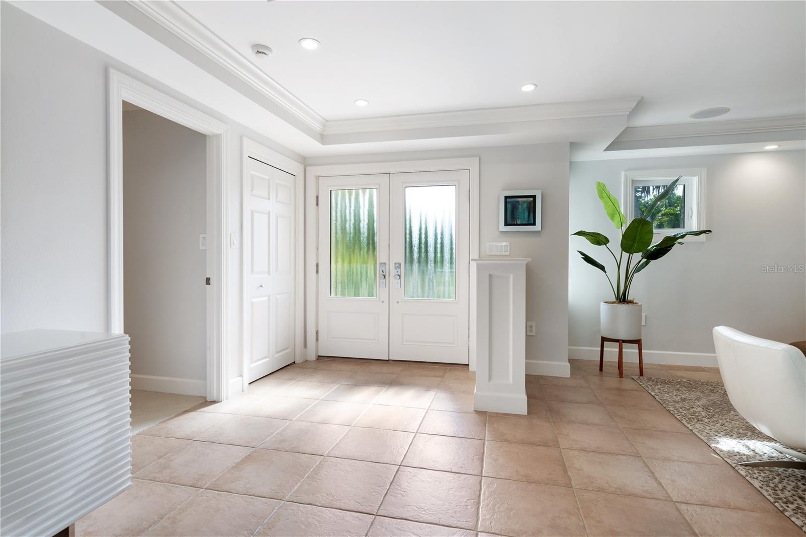 Image 3 of 35 For 606 Owl Way 