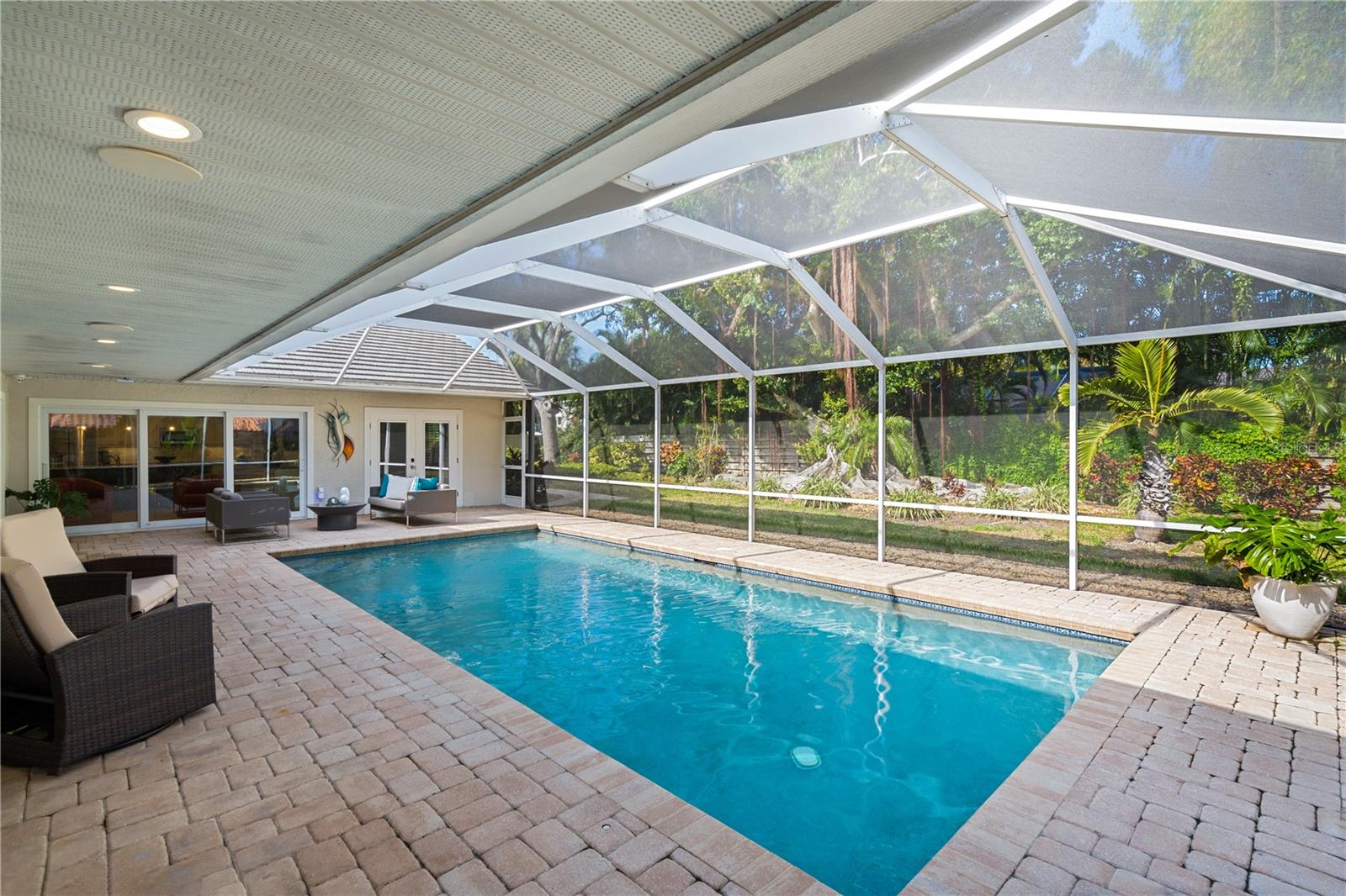 Image 32 of 35 For 606 Owl Way 