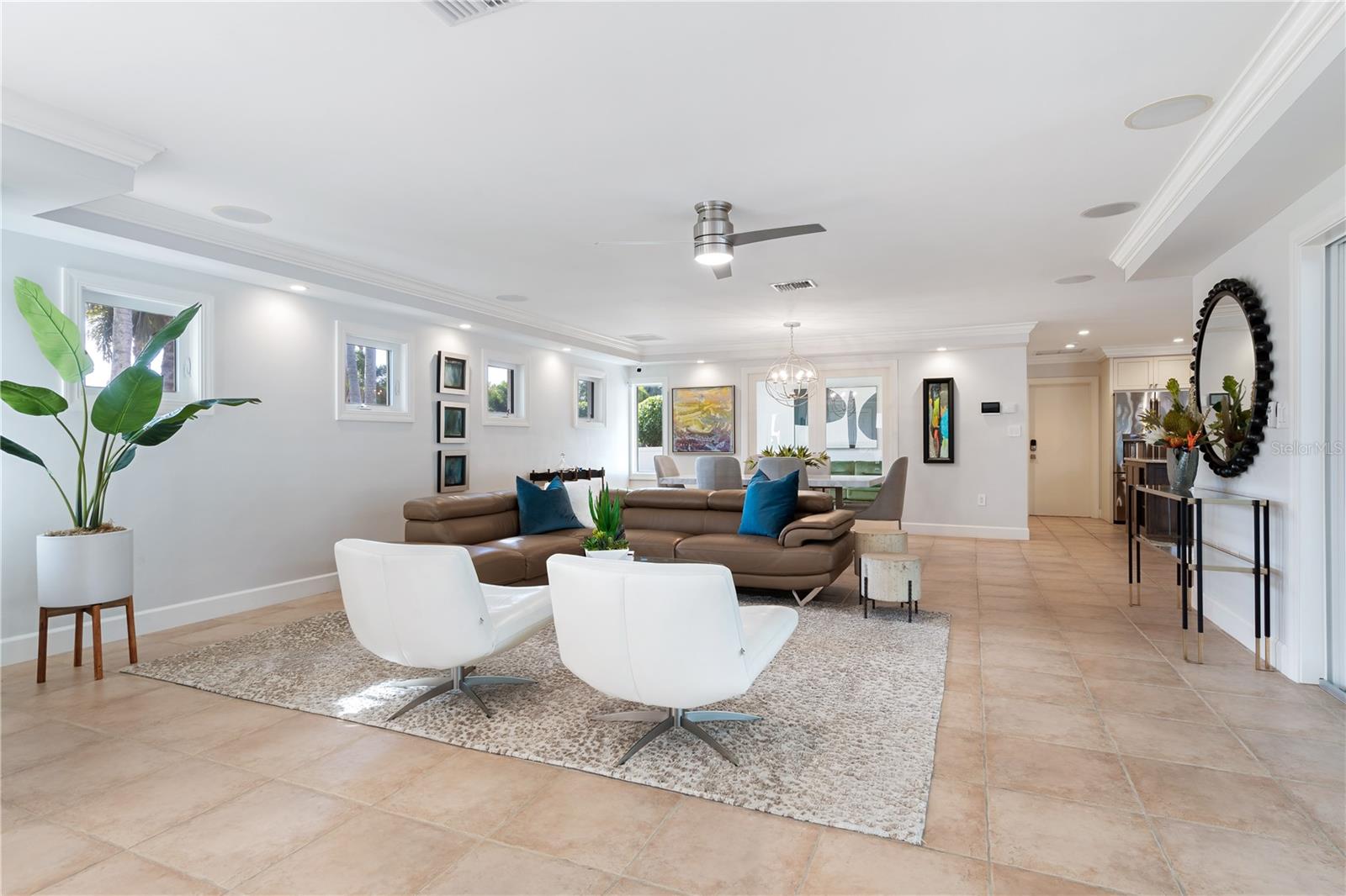 Image 4 of 35 For 606 Owl Way 