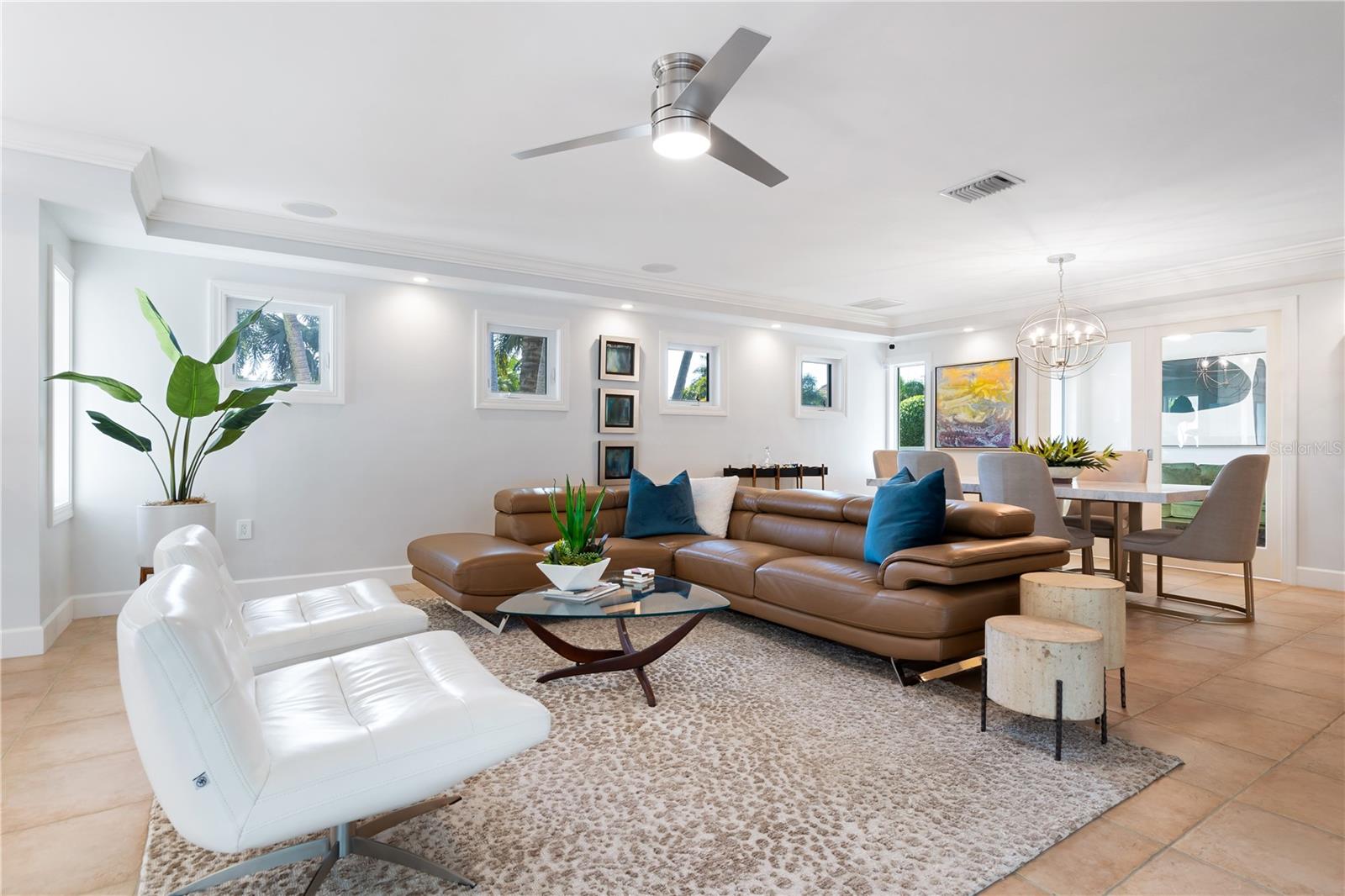 Image 5 of 35 For 606 Owl Way 