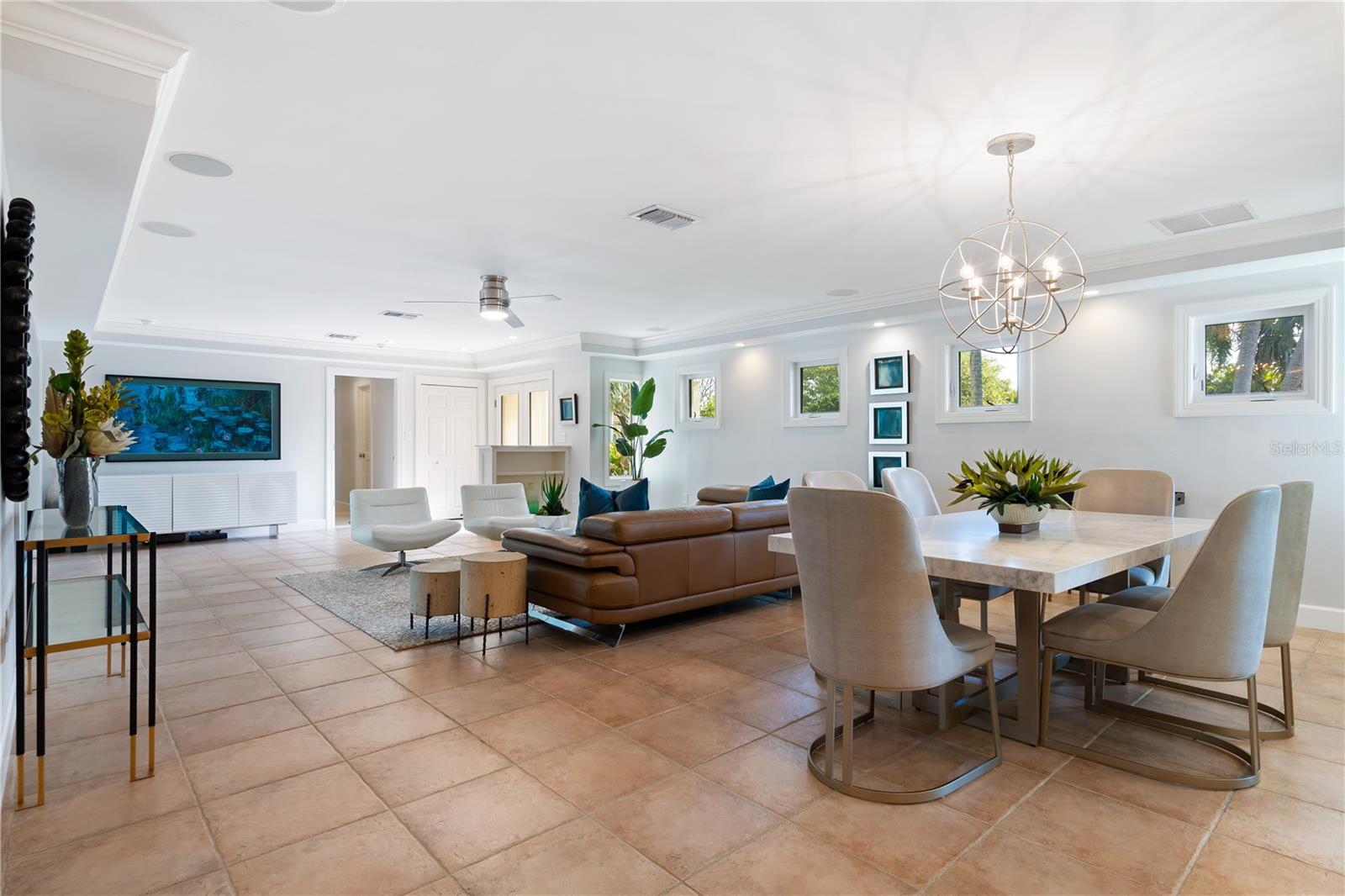 Image 7 of 35 For 606 Owl Way 