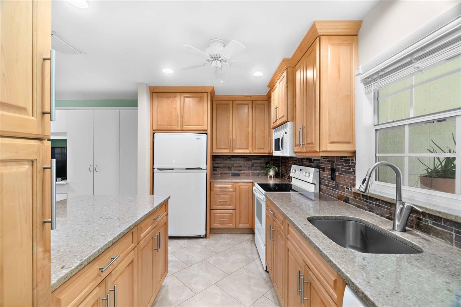 Image 14 of 38 For 3533 Tree Line Court 13