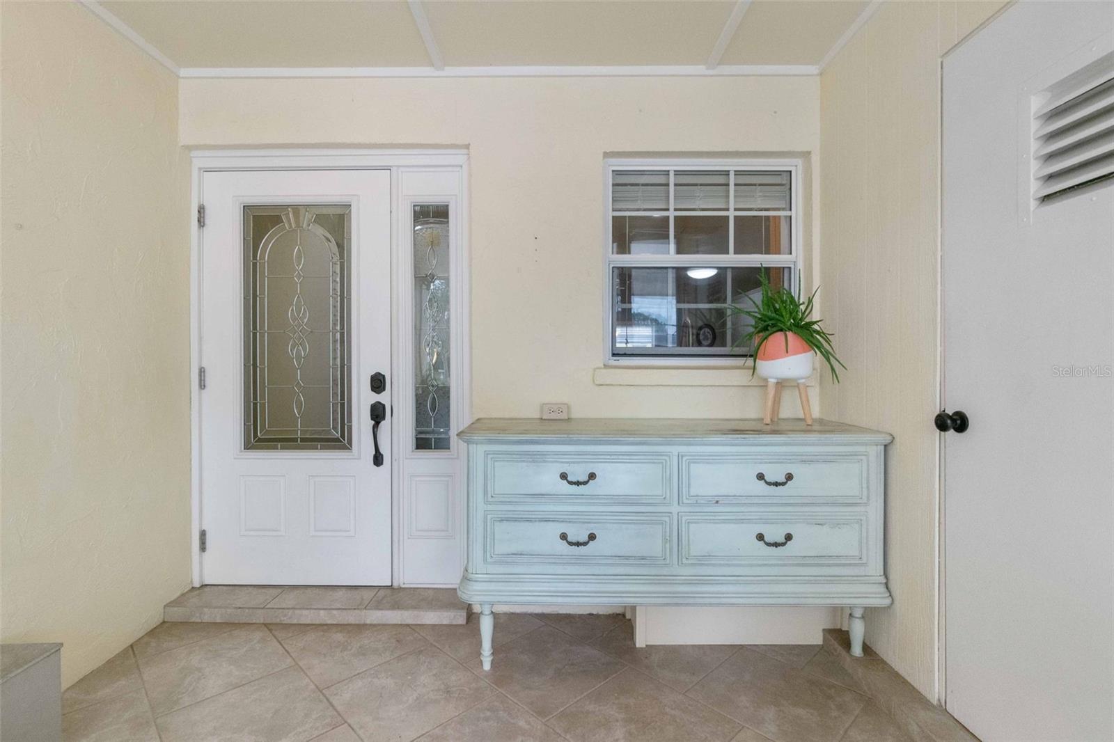 Image 4 of 38 For 3533 Tree Line Court 13