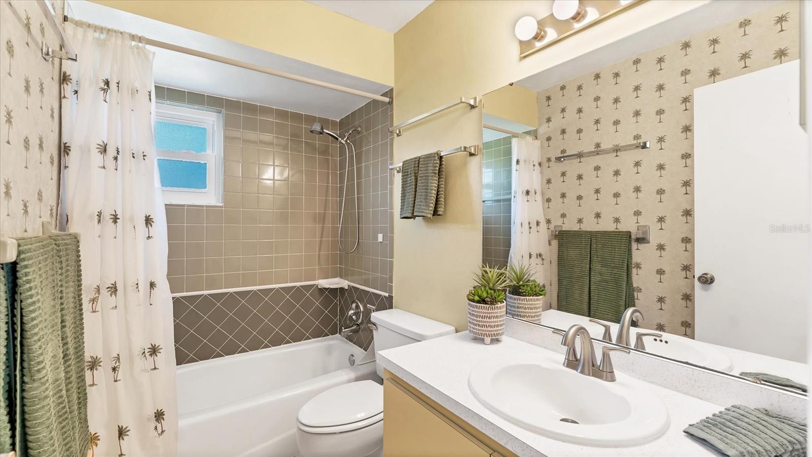 Image 27 of 59 For 4515 Mangrove Point Road