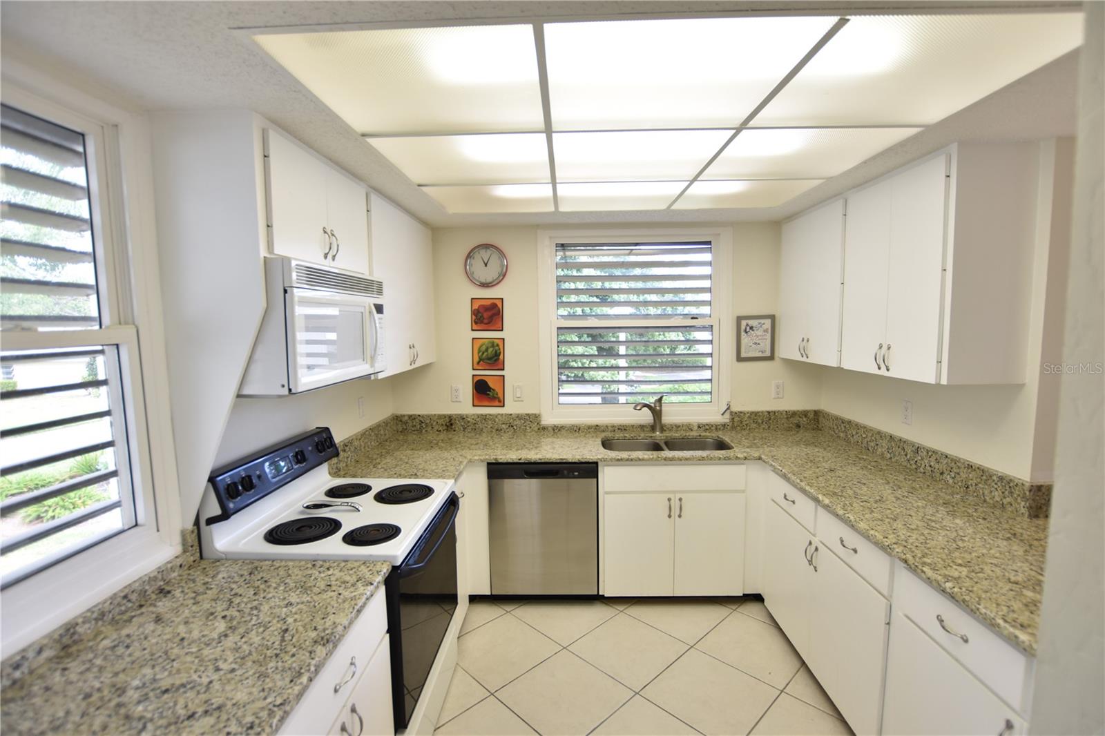 Image 6 of 12 For 5218 Marsh Field Lane 108