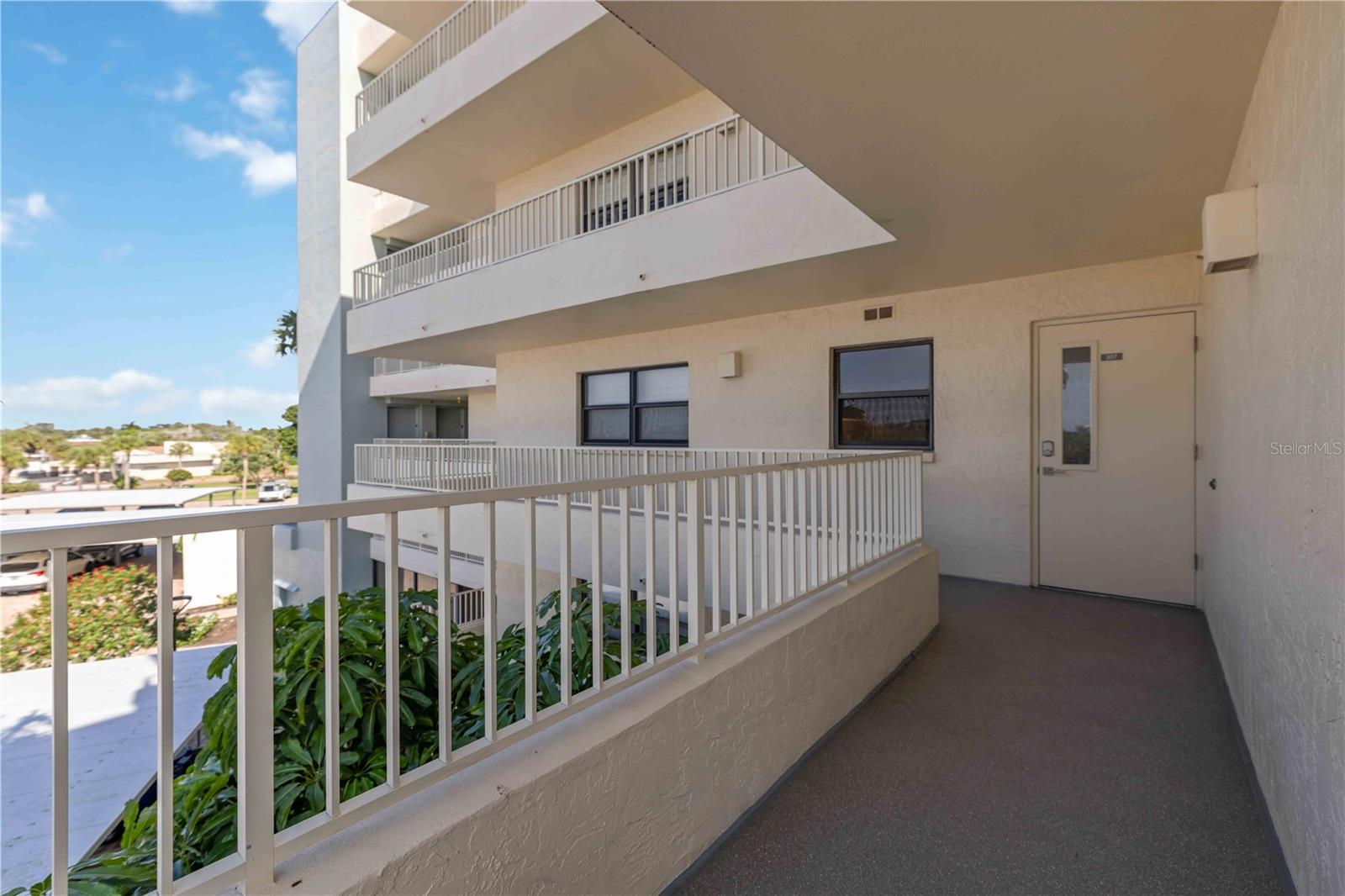 Image 2 of 66 For 5760 Midnight Pass Road 307d