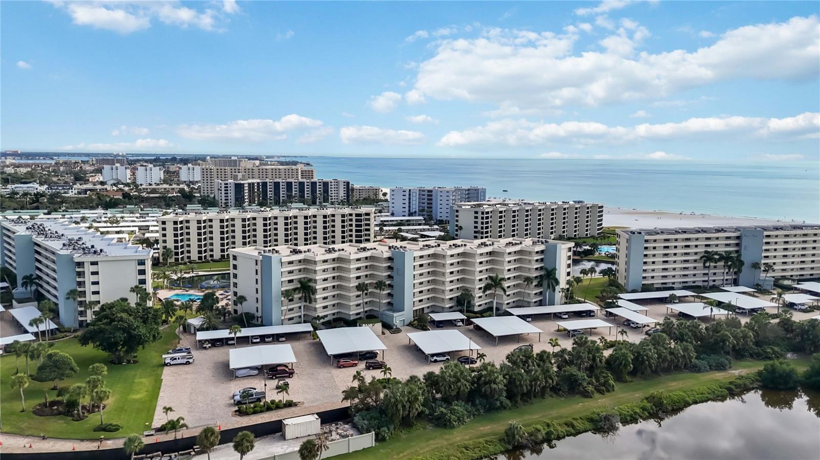 Image 32 of 66 For 5760 Midnight Pass Road 307d