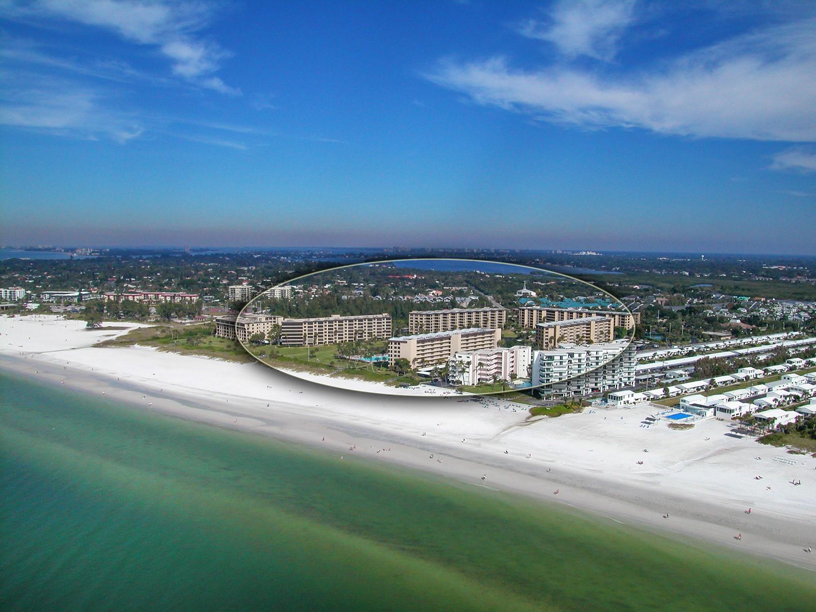 Image 46 of 66 For 5760 Midnight Pass Road 307d