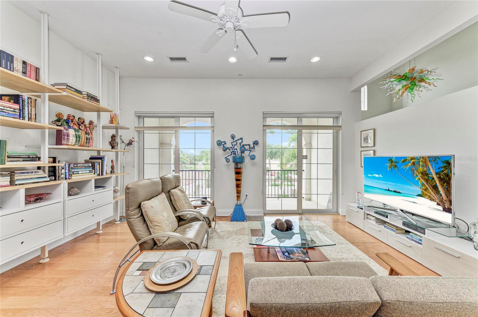 Image 4 of 34 For 435 Nokomis Avenue S 312