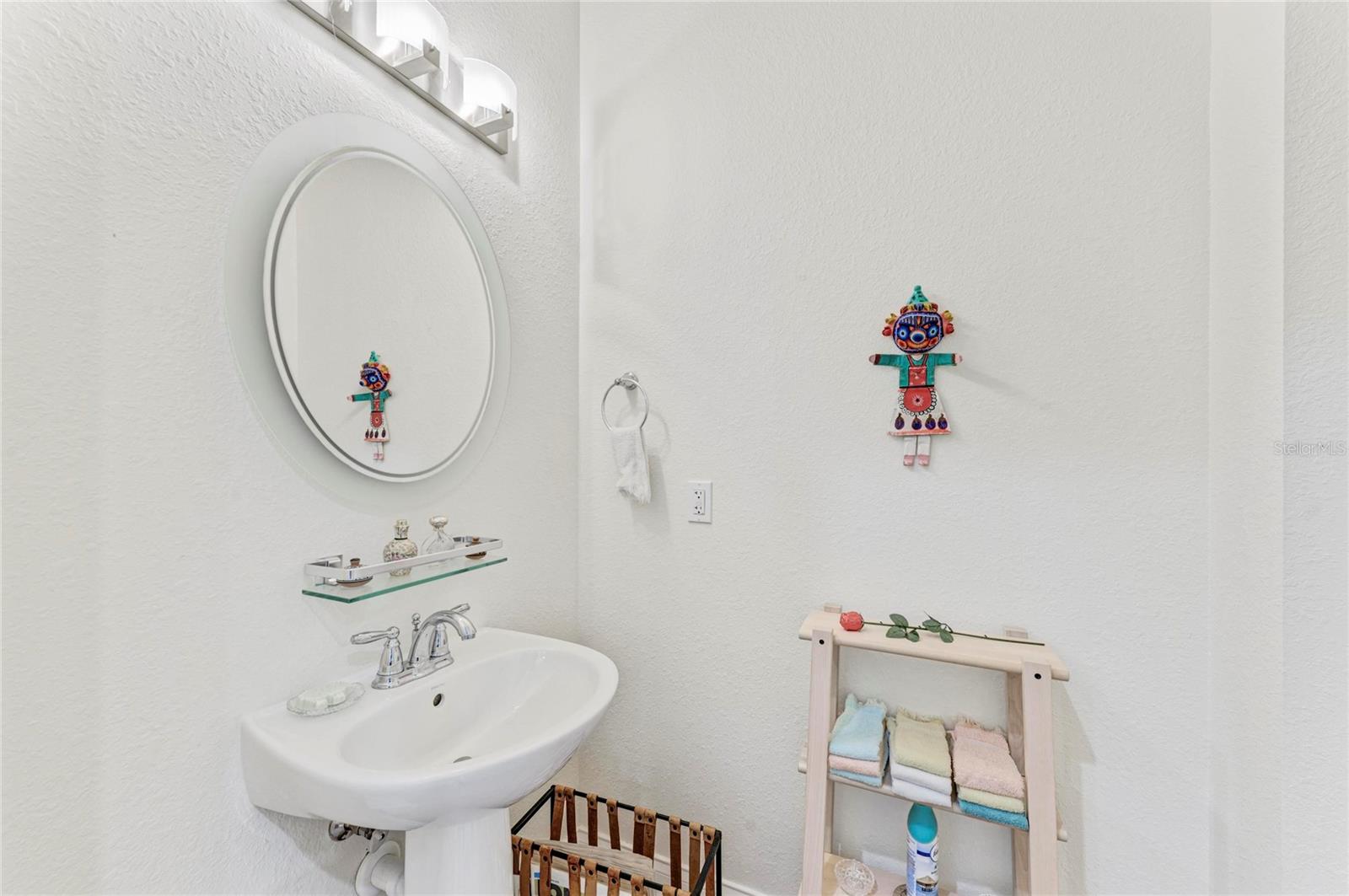 Image 8 of 34 For 435 Nokomis Avenue S 312