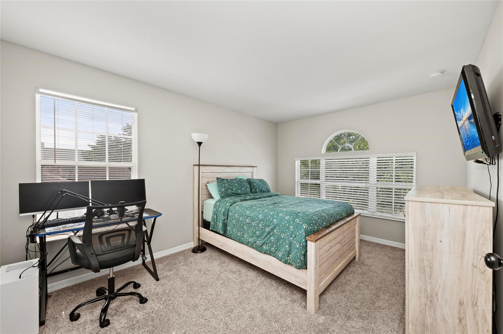 Image 28 of 36 For 5224 58th Terrace E