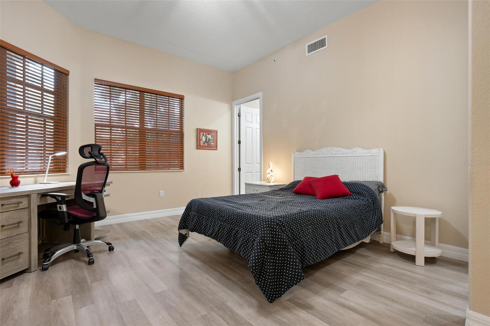 Image 11 of 86 For 6100 Jessie Harbor Drive 202