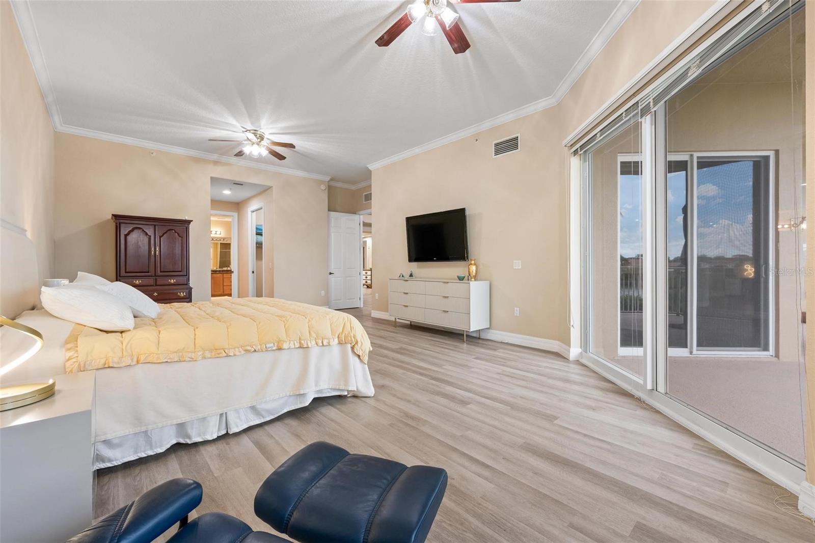 Image 29 of 86 For 6100 Jessie Harbor Drive 202