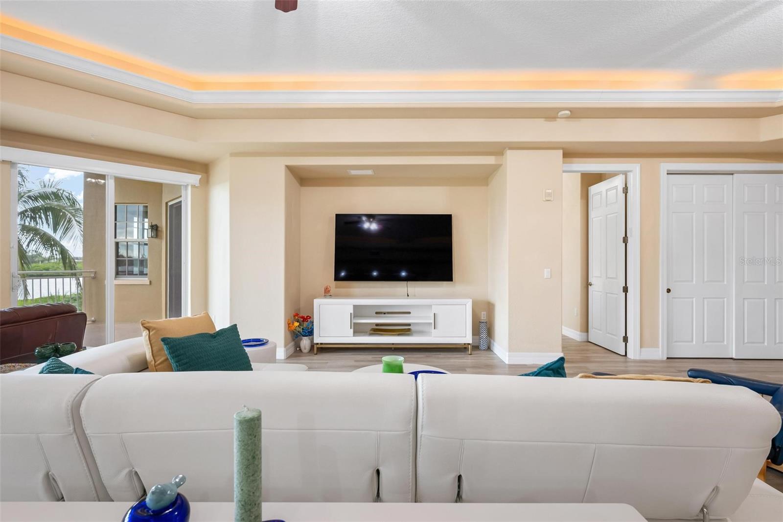 Image 39 of 86 For 6100 Jessie Harbor Drive 202