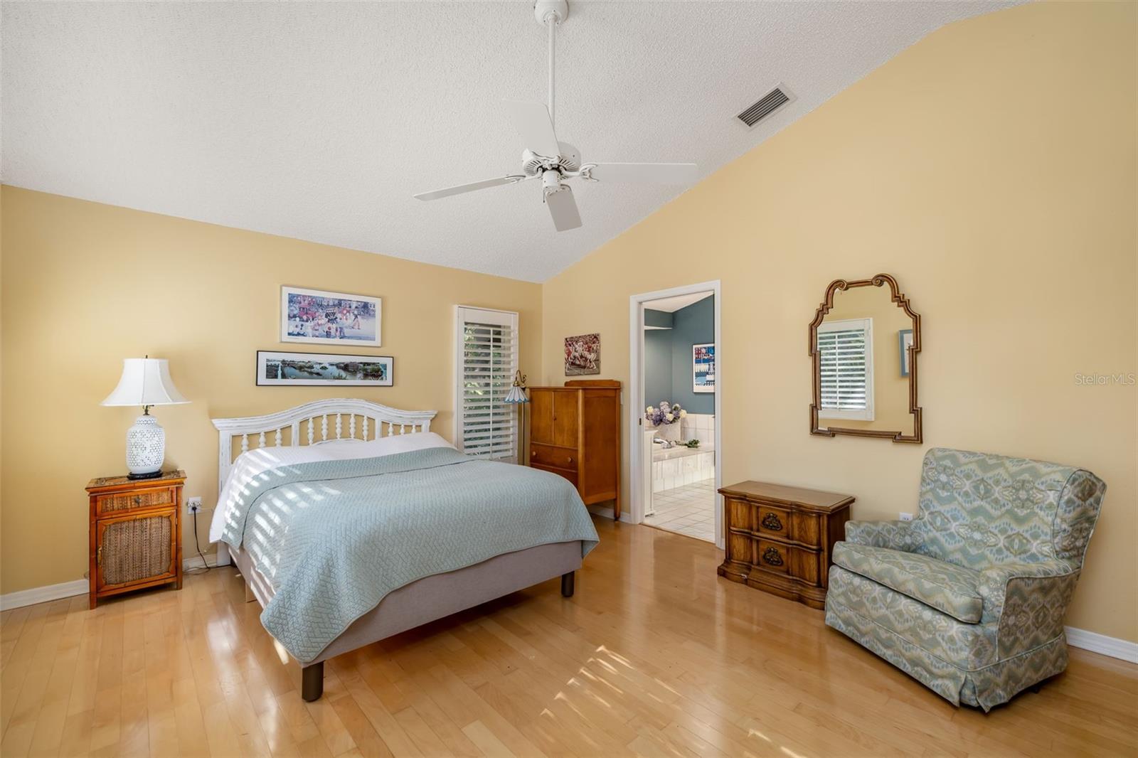 Image 18 of 76 For 4480 Ascot Circle