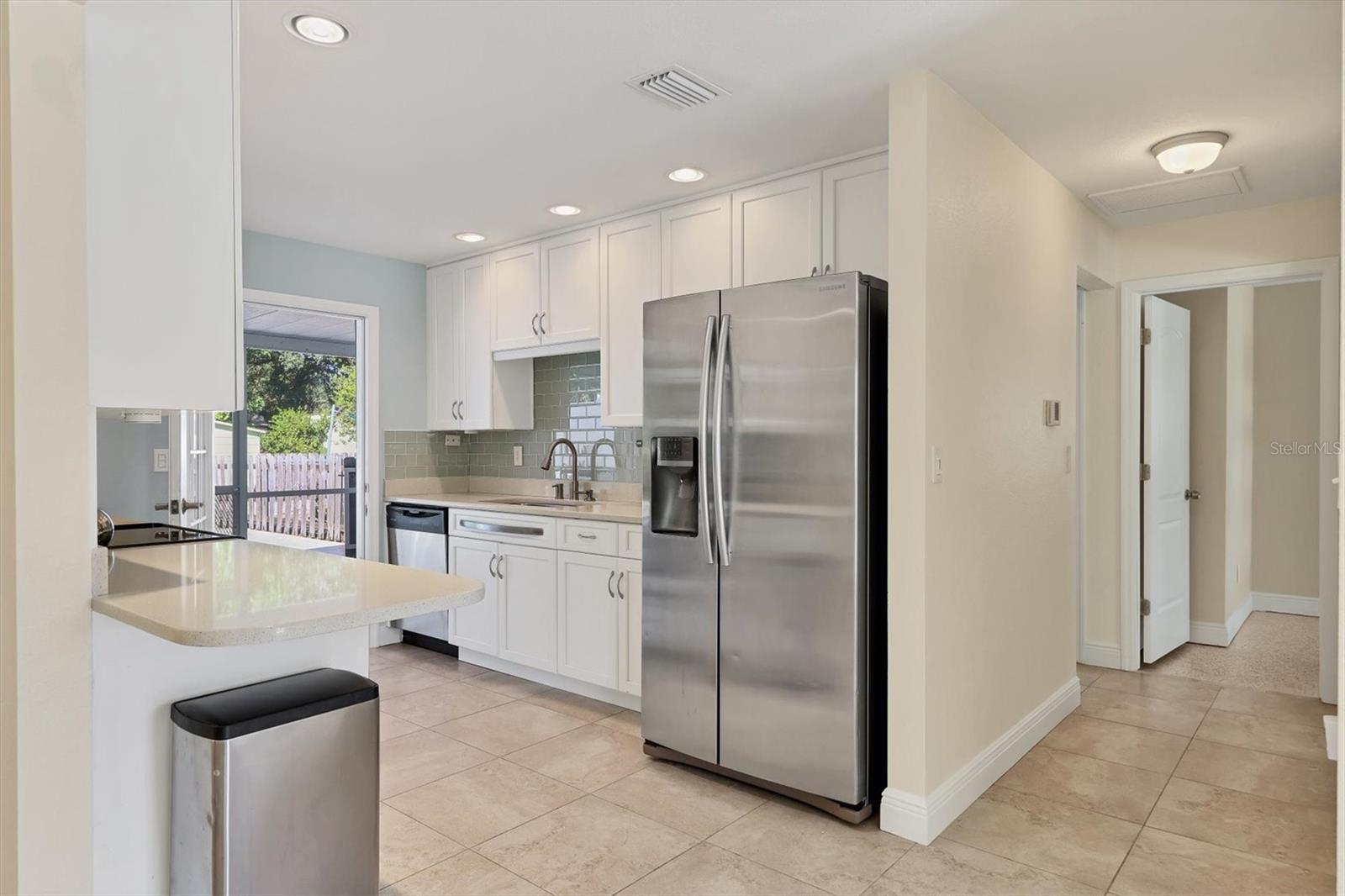 Image 11 of 40 For 2506 Teal Avenue